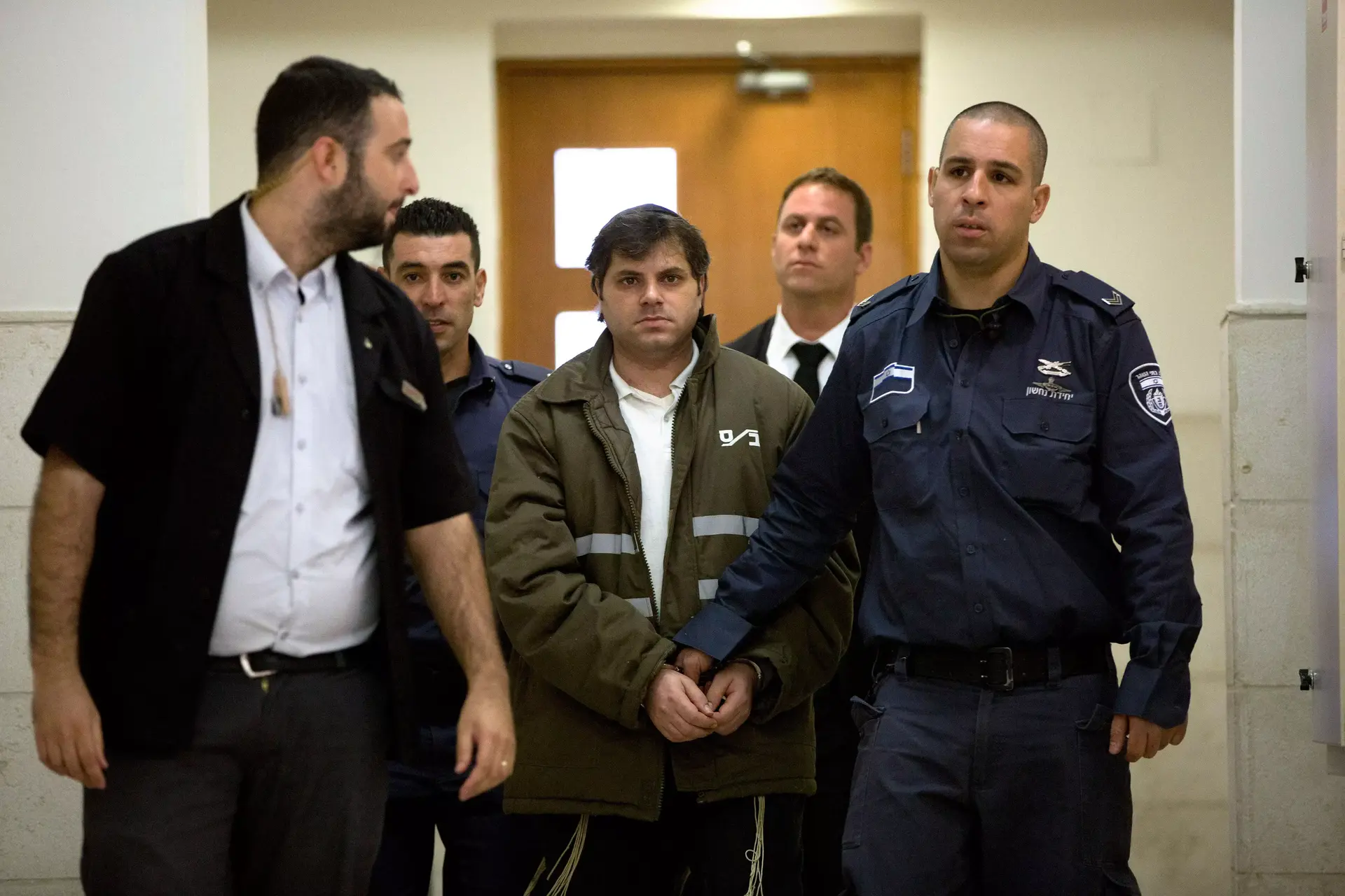 דעה: הריסת בתים למחבלים - לא לפושעים
