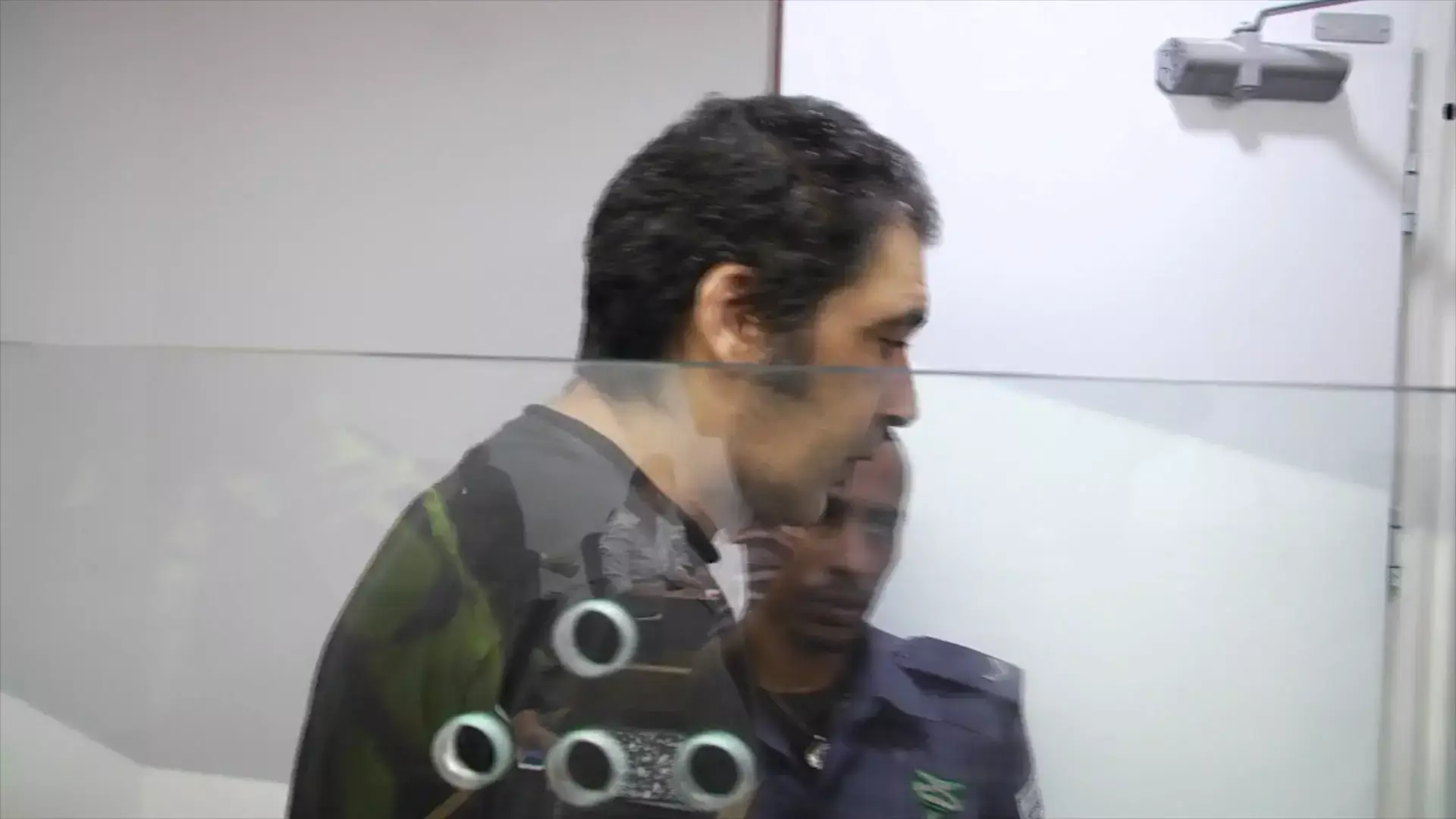 המוזיקאי שמואשם ברצח פרודתו במהלומות פטיש: "היד הניפה את עצמה"
