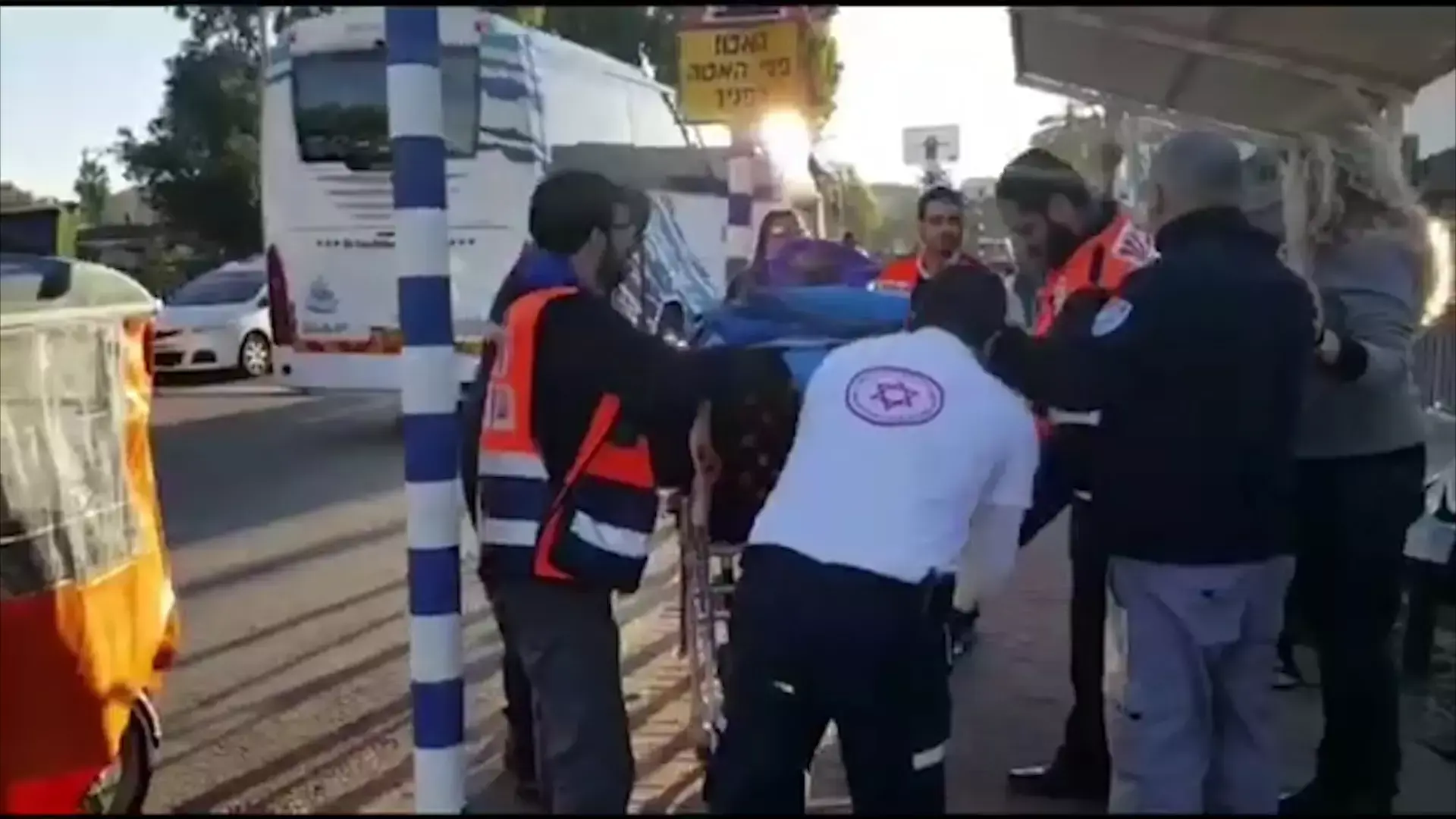 שני חשודים היכו מאבטח בית ספר בעפולה ושדדו את נשקו; הרקע פלילי