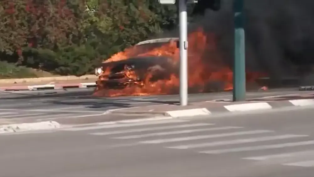 ניסיון חיסול בנס ציונה: איש ארגון האחים מוסלי נפצע קשה בפיצוץ רכב