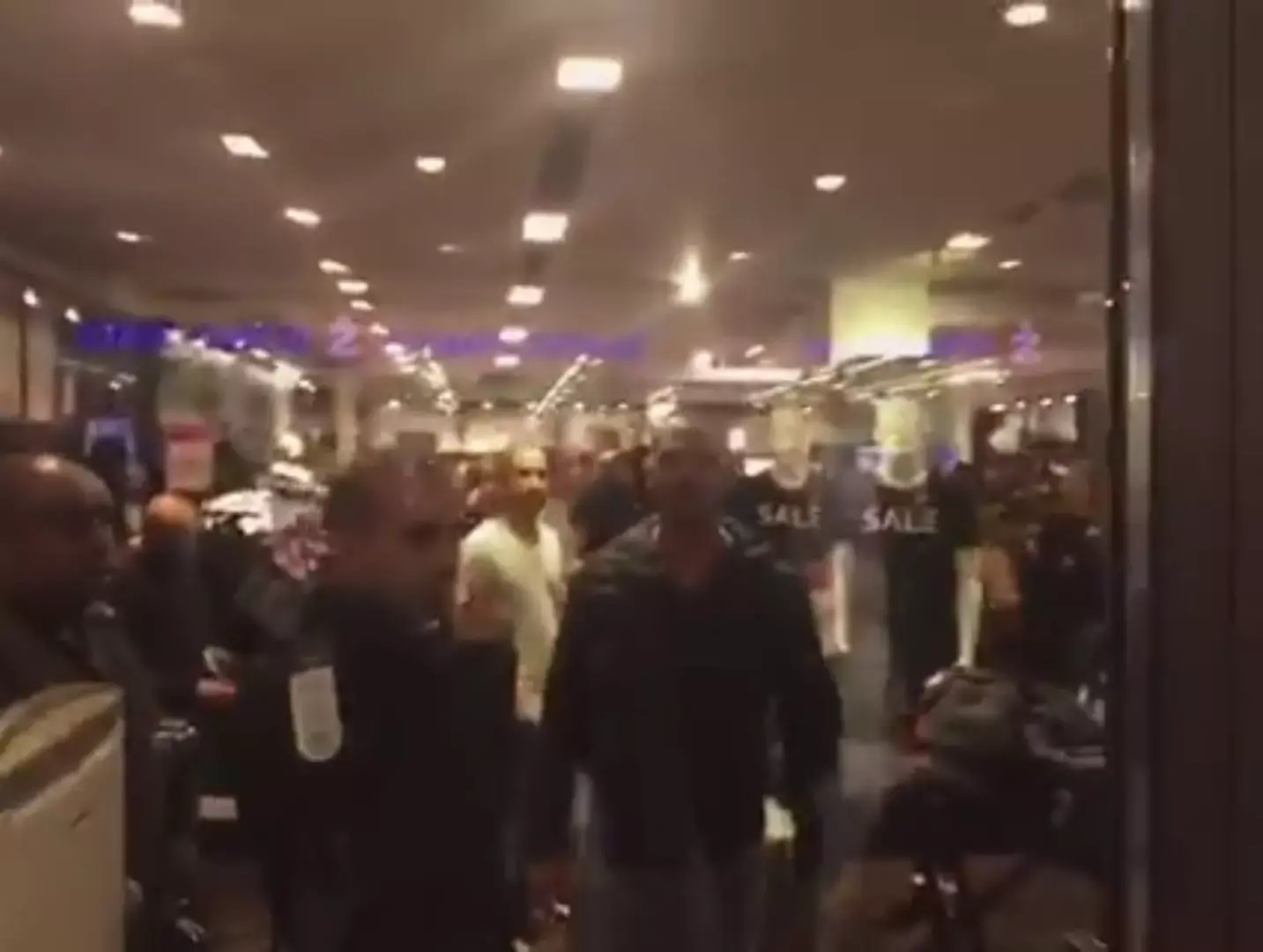 בהלה פרצה בקניון רמת אביב - בגלל קטטה: "חשבתי שזה פיגוע"