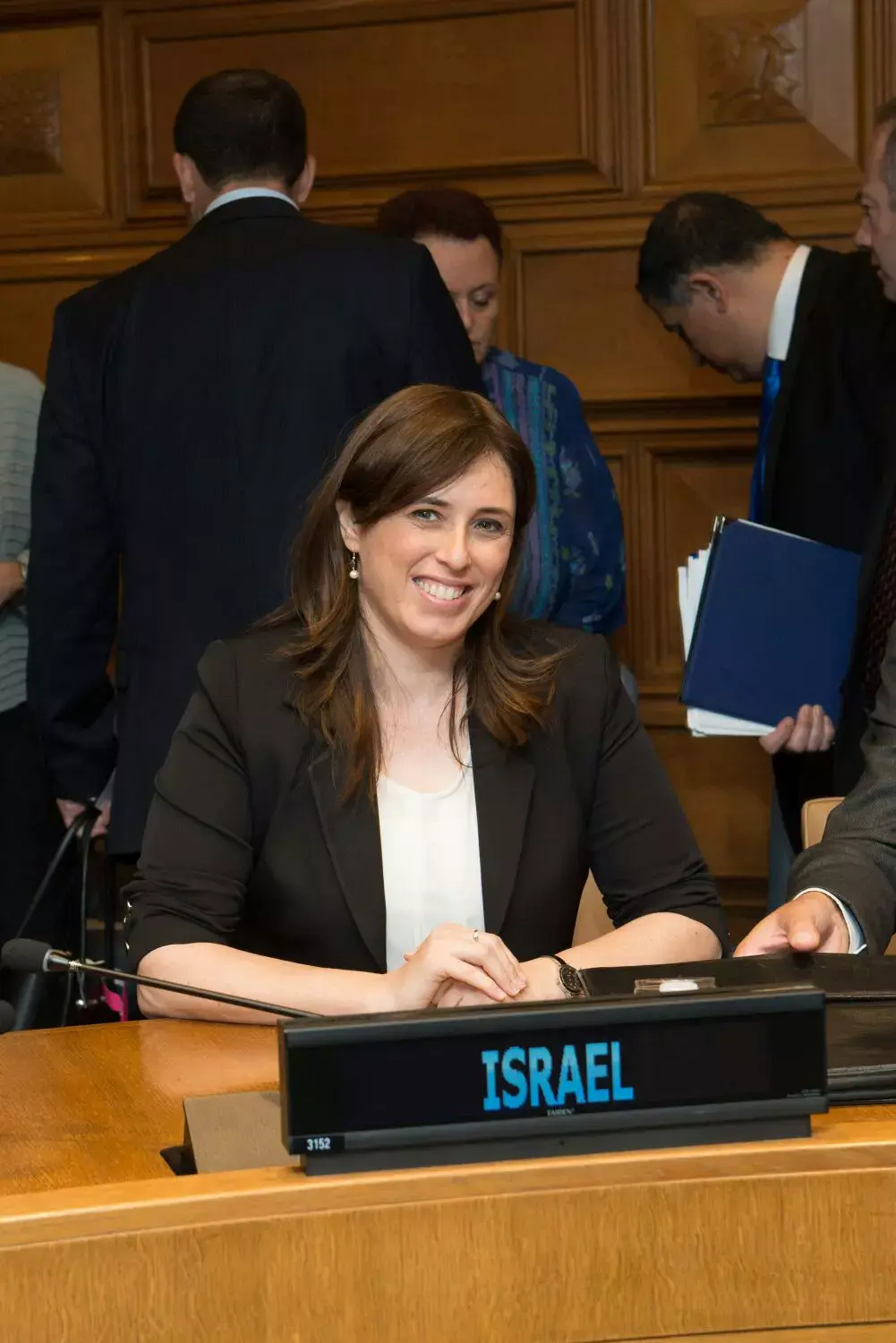 חוטובולי ארגנה סיור לשגרירים בגבעת התחמושת - והמערביים החרימו