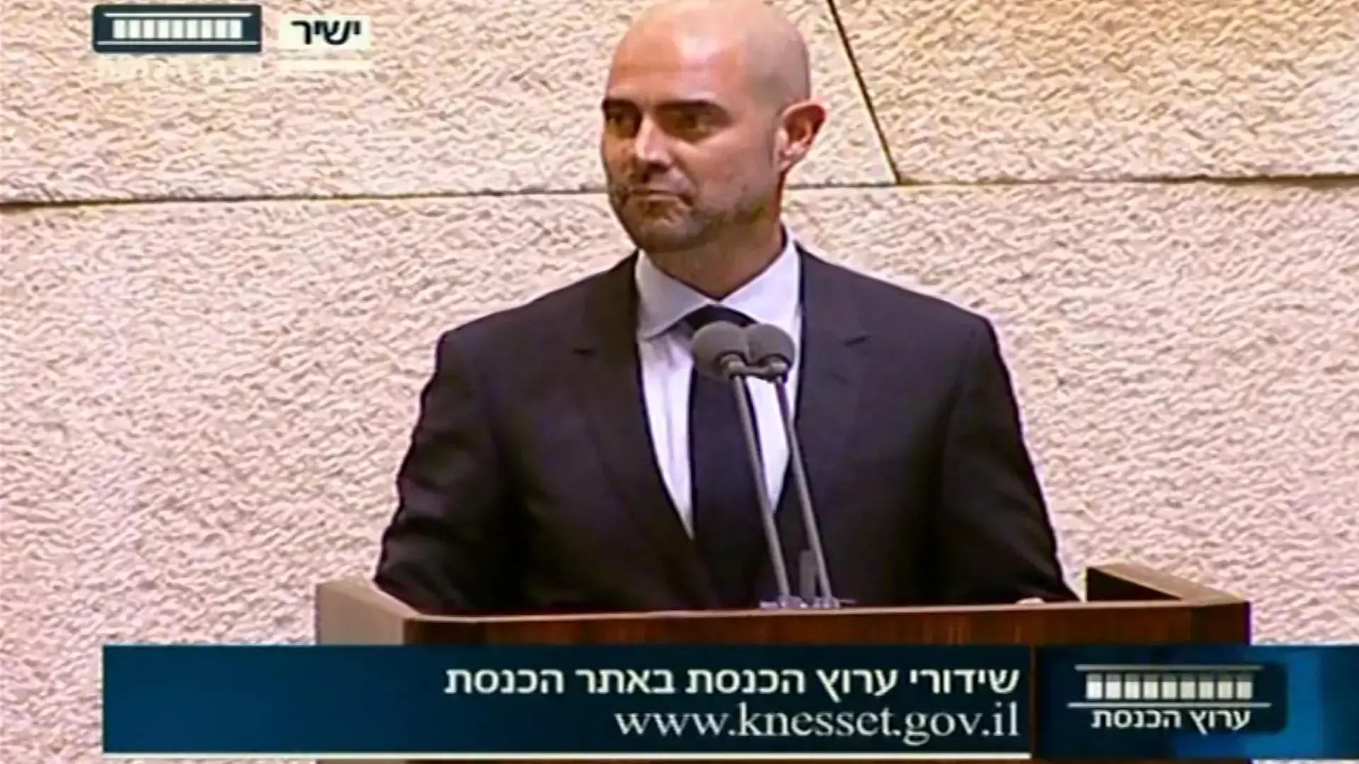 למה אוחנה שותק? מדליק המשואה כינה הומוסקסואליות "מחלת נפש", יו"ר הכנסת - הומו מוצהר - לא מגיב