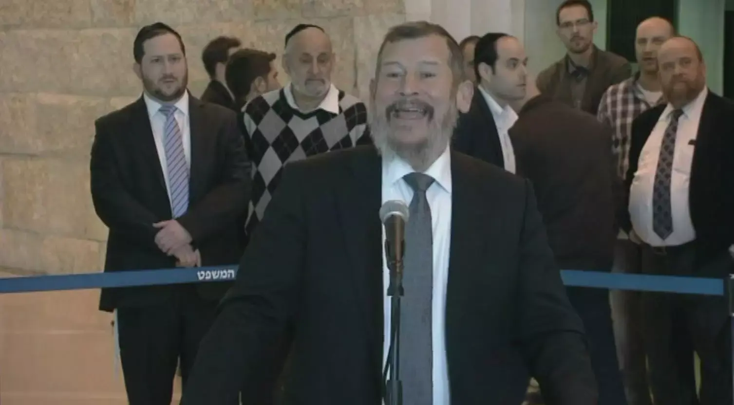 יתר מורשעי הולילנד: שישה חודשי עבודות שירות ללופוליאנסקי