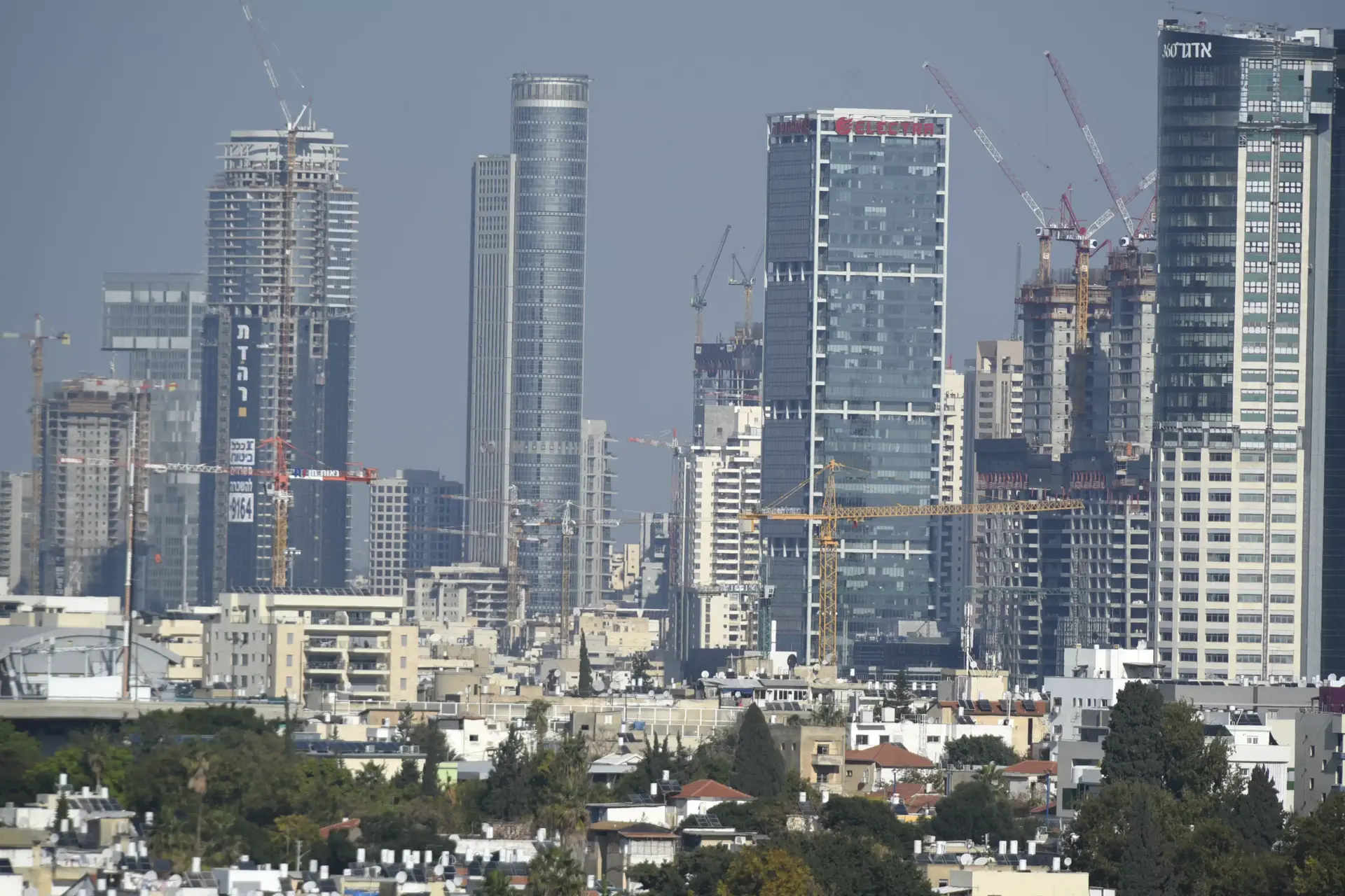 נוגעים בשמים: גרים במגדל יוקרתי? זה עלול להרוג אתכם