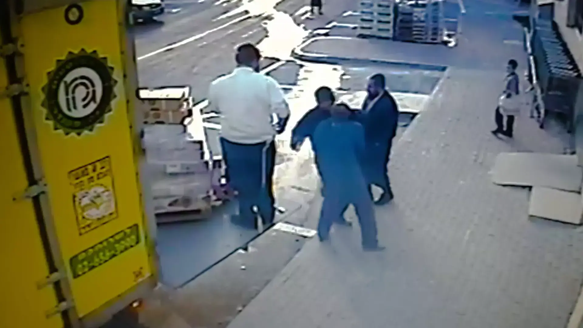 חשד: דקר בסכין יפנית את אחד מעובדיו הערבים על רקע לאומני