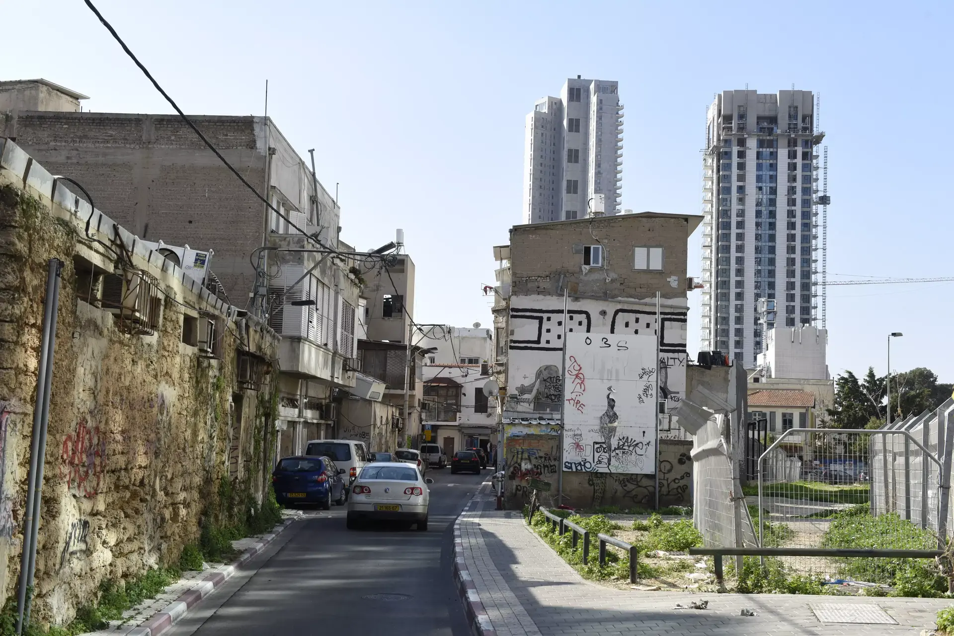 טוסקנה הקטנה מול שכונה שגוססת: הטעויות שיצרו ערים חצויות בישראל