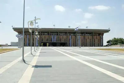 גם השנה: אמון הציבור במערכת הפוליטית ממשיך לצנוח