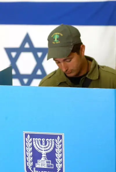 1,000 קלפיות יפעלו מחר בבסיסי צה&rdquo;ל