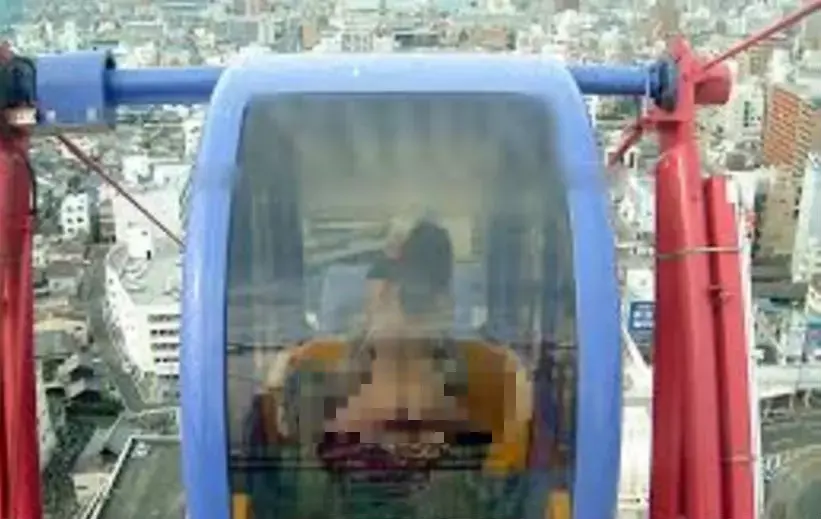 אהבה בשחקים: זוג נעצר לאחר שקיים יחסי מין בגלגל ענק