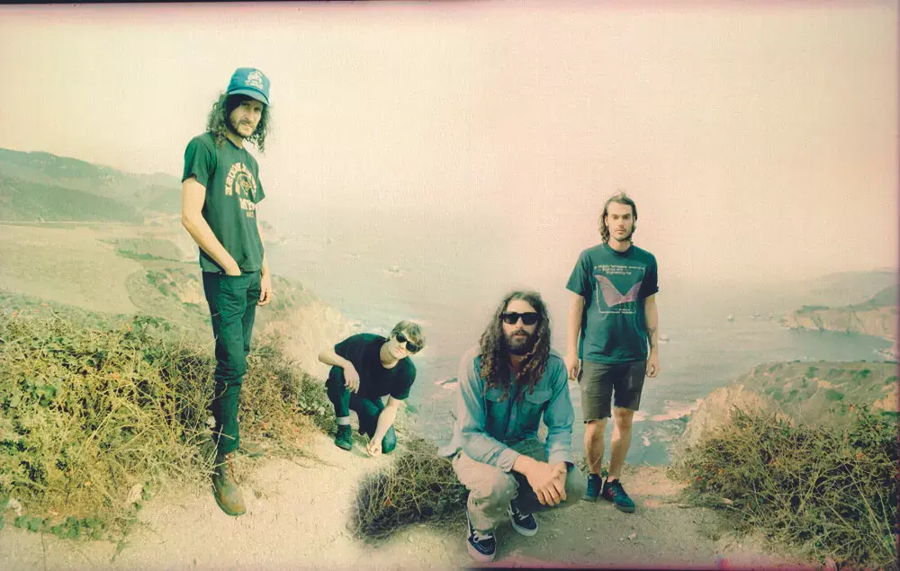 בית התקליט עם All Them Witches