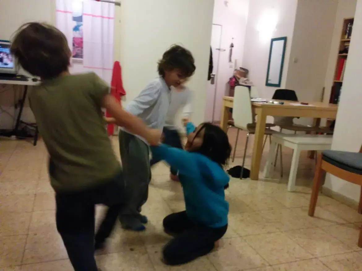 חיים של אבא: דלתות מסתובבות