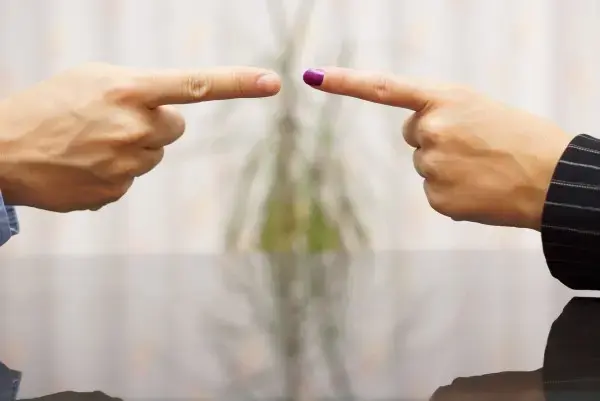 מחקר: רוצים להתאהב? אתם צריכים לשחק עם מגנטים
