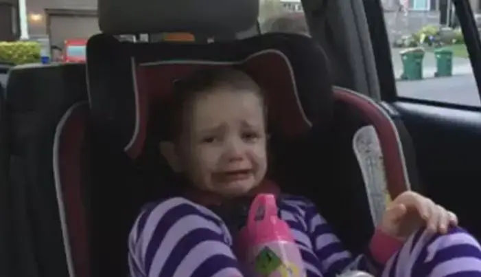 ברק אובמה גרם לילדה בת 4 לבכות בכי תמרורים