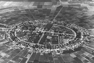 חוגגים 90 שנים לנהלל: "המושב יוסיף לגדול"