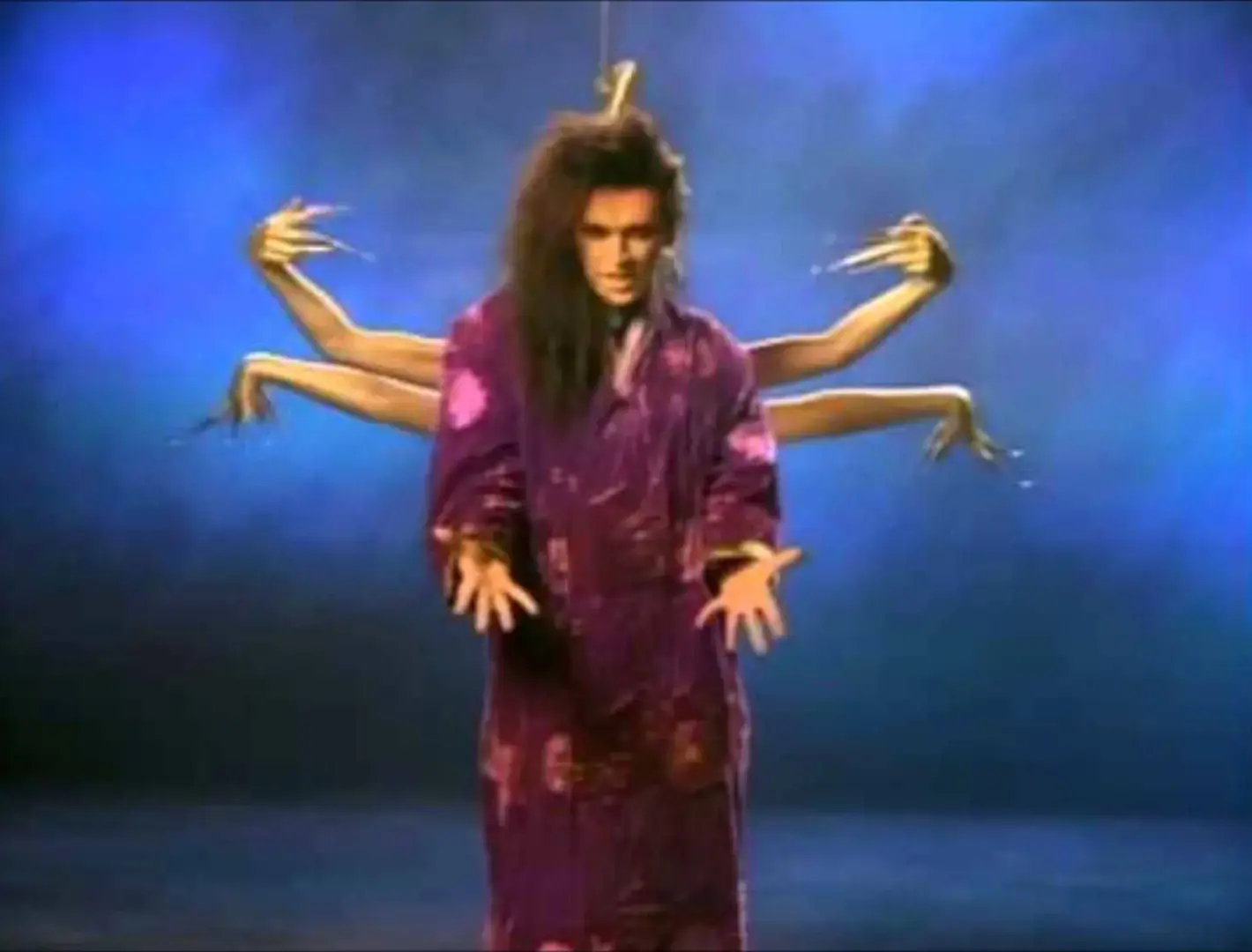 סולן להקת Dead Or Alive, פיט ברנס, הלך לעולמו בגיל 57