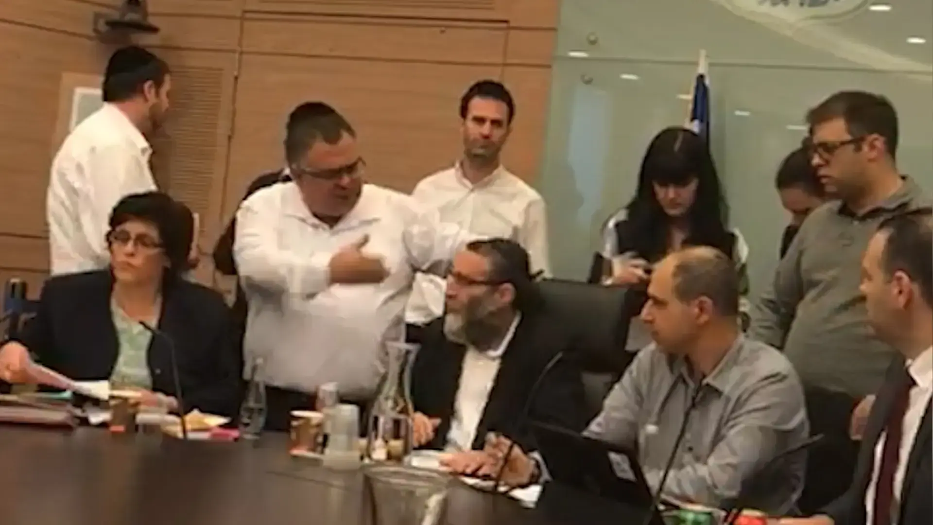 עימות בליכוד: ביטן דורש להדיח ח"כים מהוועדות, קיש: "הוא חסר אחריות"