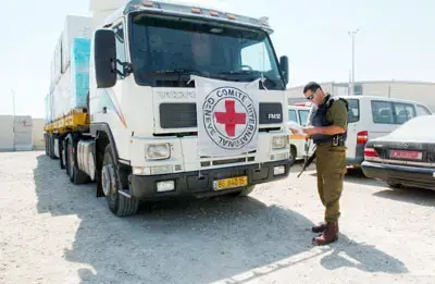 צה"ל עצר משאית שהובילה חומר כימי לגדה