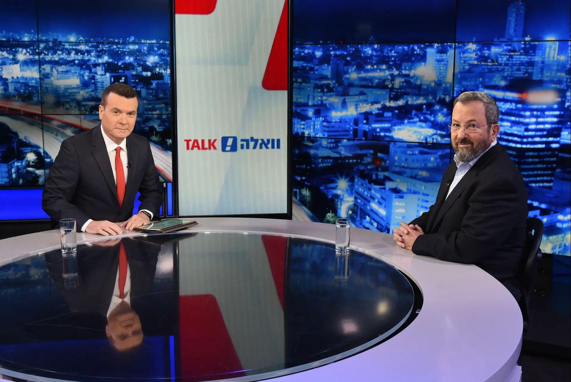 ברק תקף את נתניהו ובנט: מנהיגות פסימית, פסיבית וקורבנית