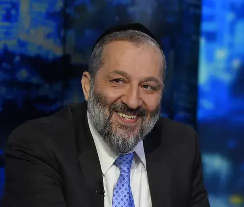 ישי תוקף את דרעי על הריאיון בוואלה! NEWS: "מחריב מפעל חייו של מרן"