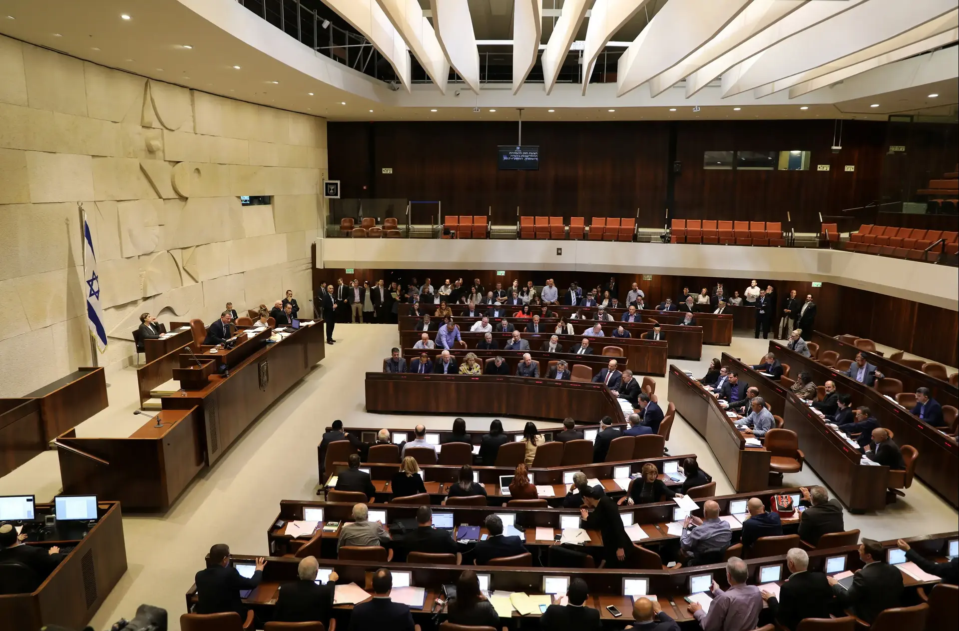 הכנסת אישרה: שכר המינימום יעלה ל-5,300 שקל החל מדצמבר