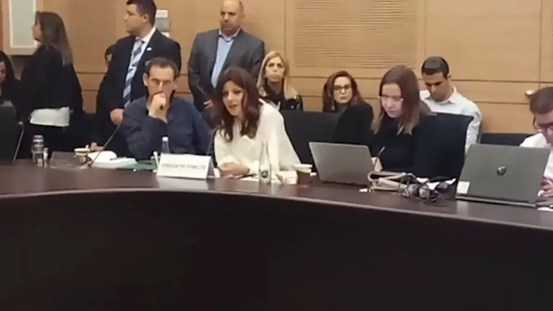 ח"כ לוי-אבקסיס הודיעה רשמית שתקים מפלגה חדשה: "פועלת עבורכם"