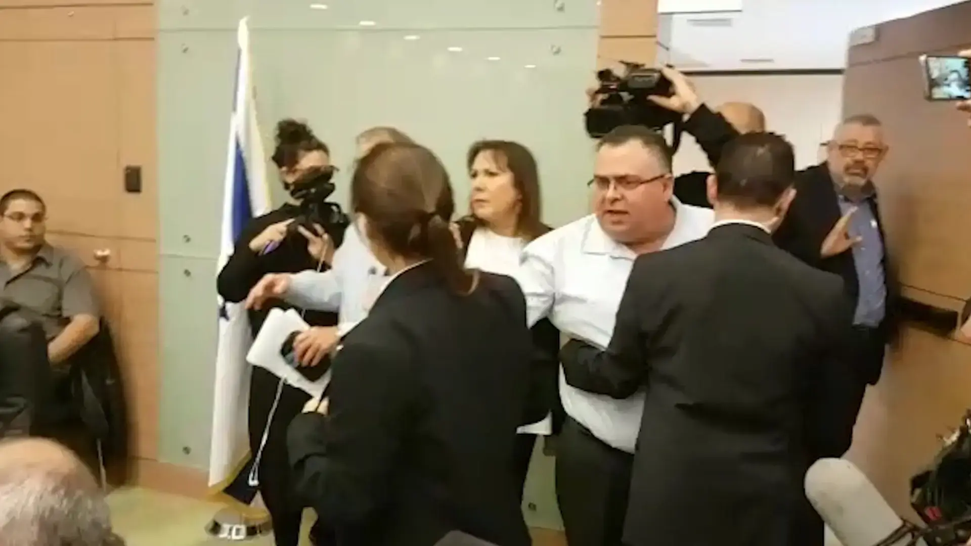 סולחה בליכוד: ח"כ ביטן ויתר על דרישתו  ח"כ קיש יישאר בוועדת הכנסת