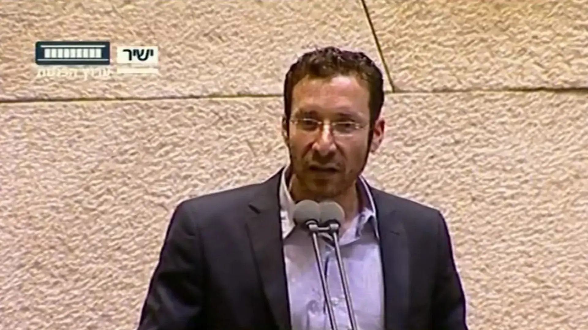 הכנסת אישרה בקריאה שנייה ושלישית לדחות את פינוי שדה דב