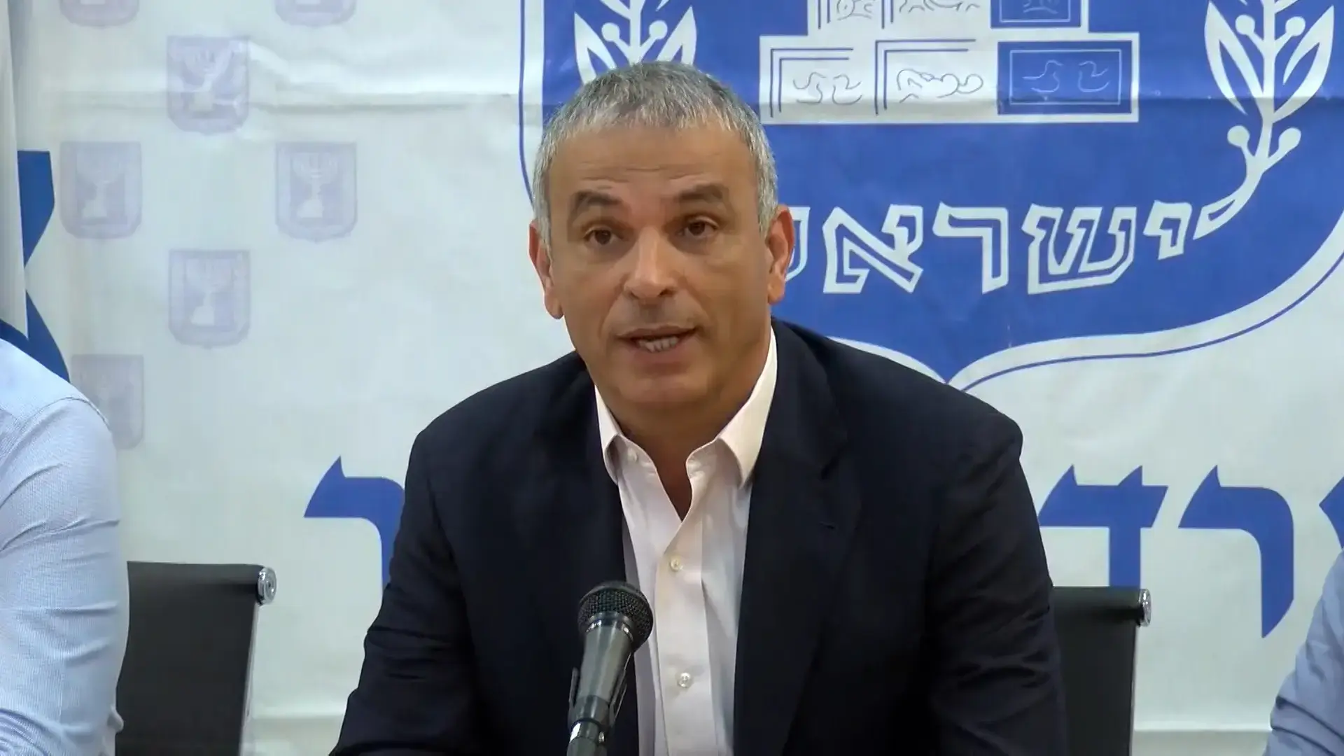 נתניהו: כבר הלכתי לבחירות על "ישראל היום"; כחלון: אתה לא מפחיד אותי