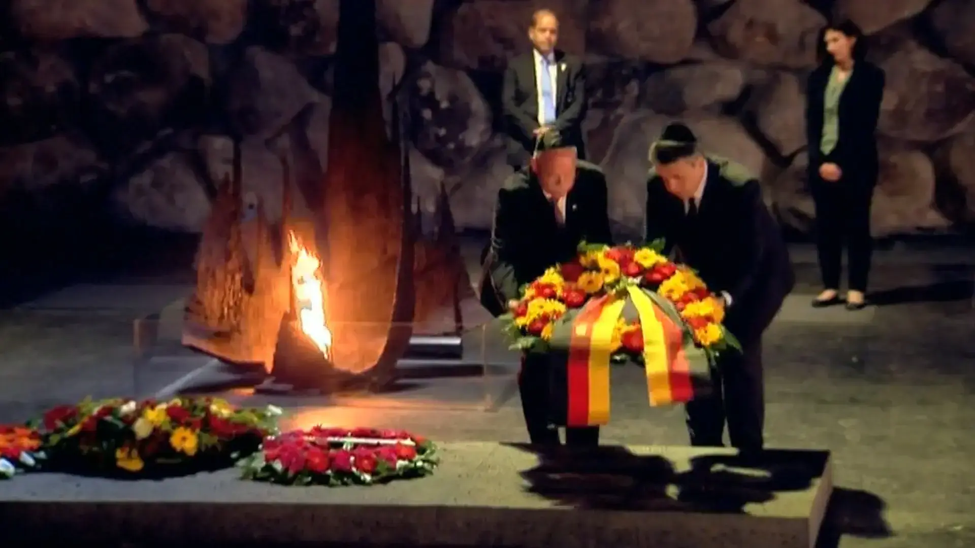 מרקל מגבה את שר החוץ שלה: "גם אני נפגשת עם ארגונים אזרחיים"