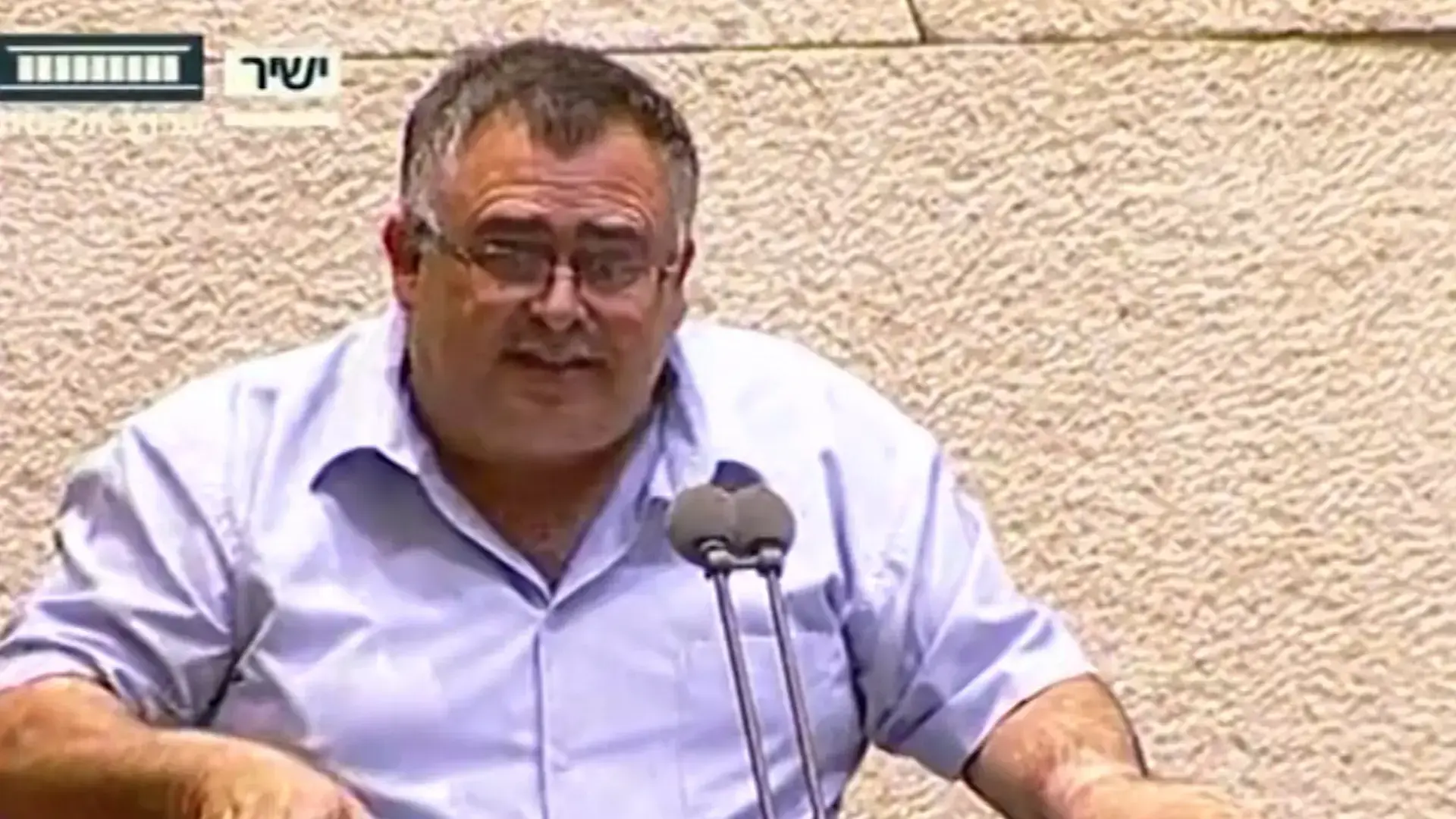 ביטן שוב תוקף את התקשורת: "צוחקים על המשקל שלי". צפו