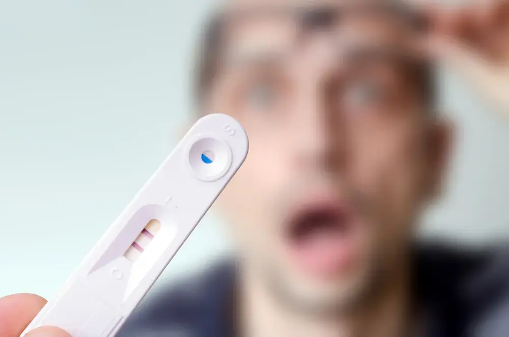 האם גברים יכולים לקבל תוצאה חיובית בבדיקת הריון?
