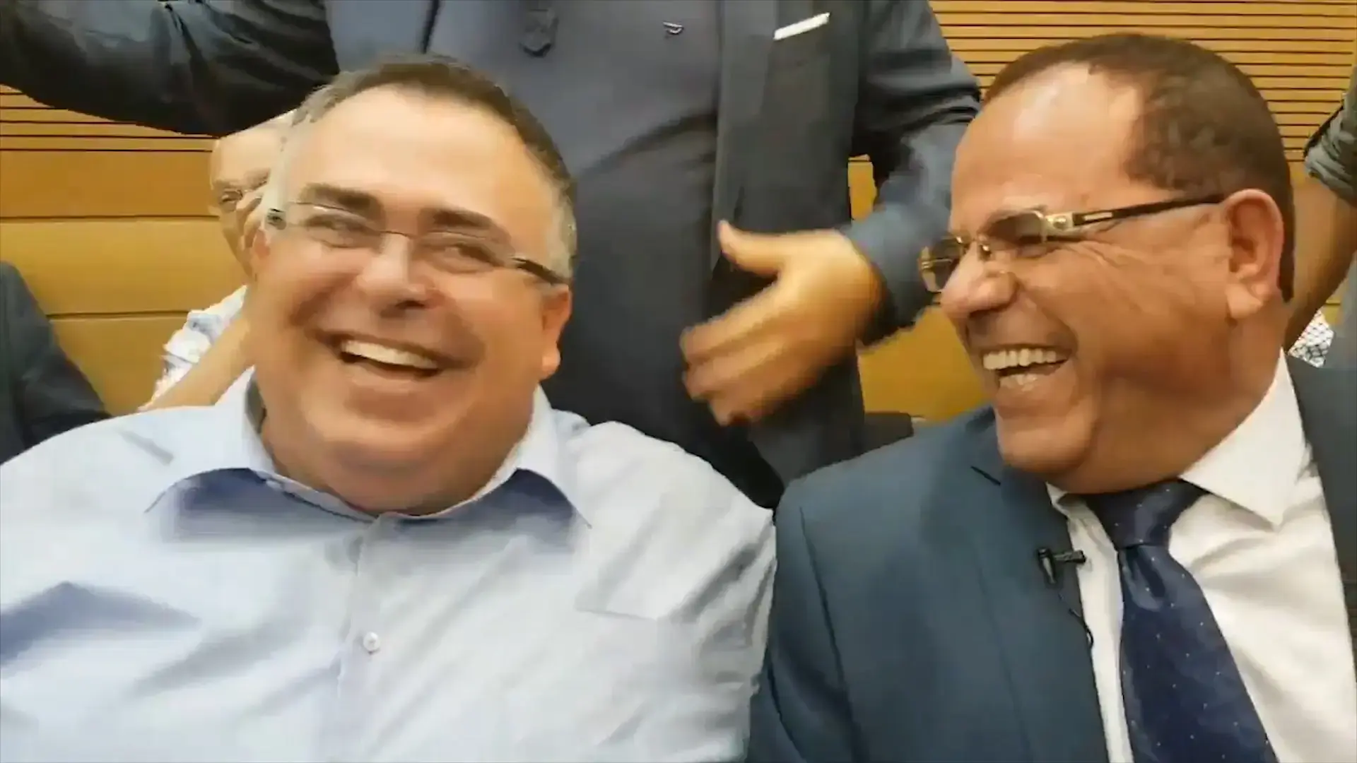 איוב קרא מונה לשר התקשורת: "הניסיון לפגום בתדמיתי פוגע במשפחתי"