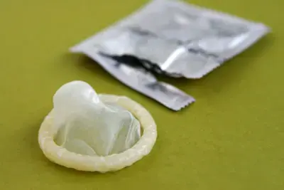 בהודו מחפשים אחר "מר קונדום"