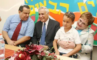 שלי יחימוביץ&rsquo; לקצב: הימנע מביקור בבתי ספר