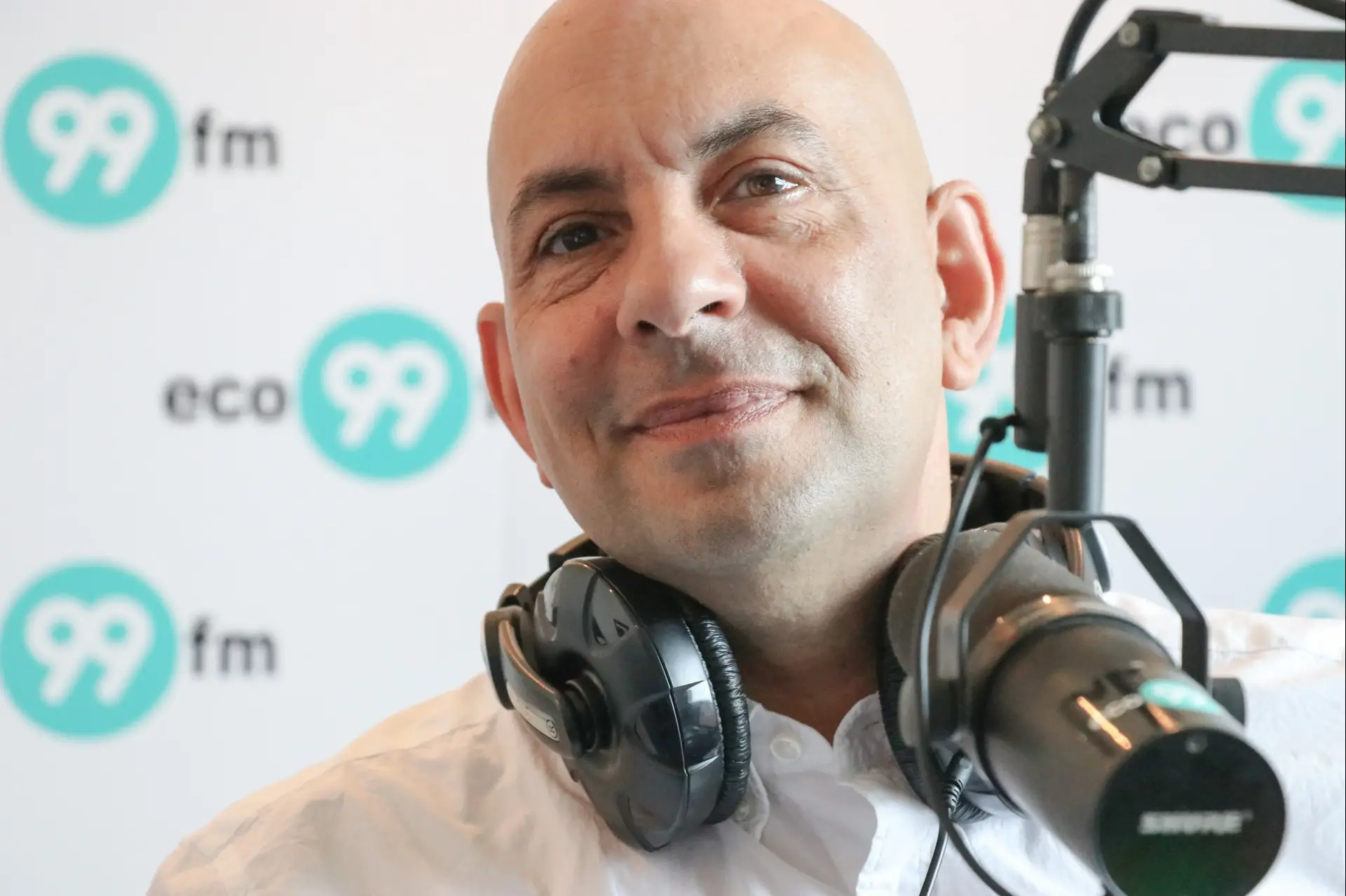 אחרי שהתפטר מ-88fm: בועז כהן חוזר לשדר ב-eco99fm