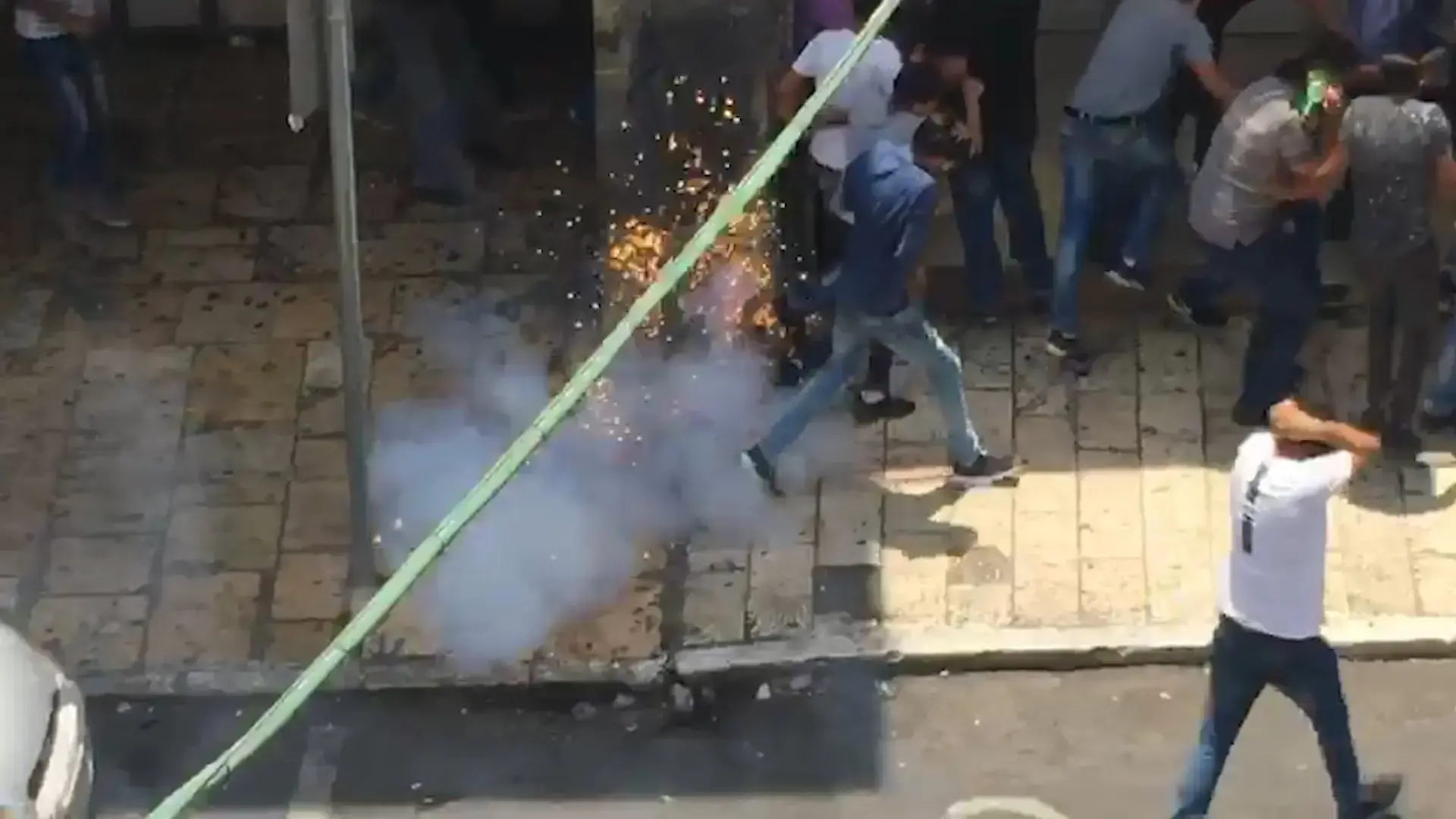 כשפוליטיקה, ביטחון ודת מתערבבים: פלאשבק למנהרות הכותל