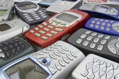 "ה-SMS פוגע באיכות הכתיבה"