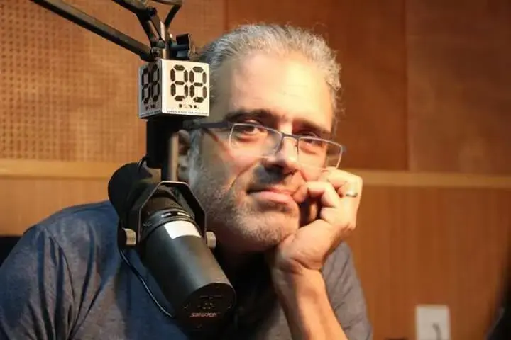 התפטרות נוספת של מגיש מוערך מ-88FM: "כאן מסרסים ומורידים את הרמה"
