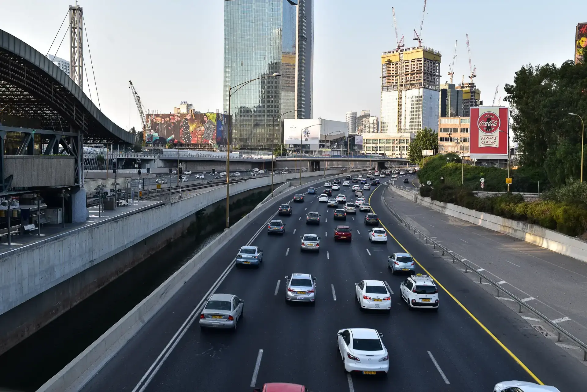 בעקבות תקלה במערכת הרמזורים: עומסי תנועה כבדים בתל אביב