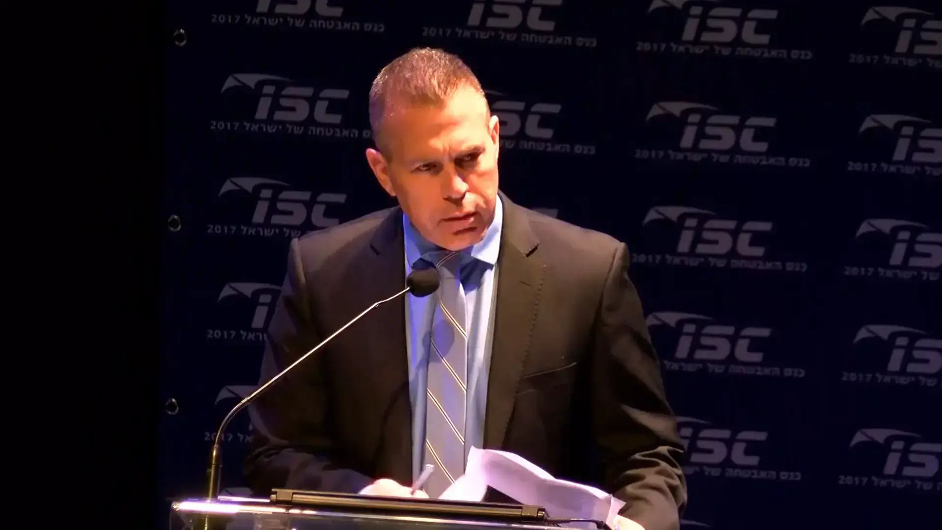 ארדן: "לא אאפשר חקיקה שתפגע בעבודת המשטרה"