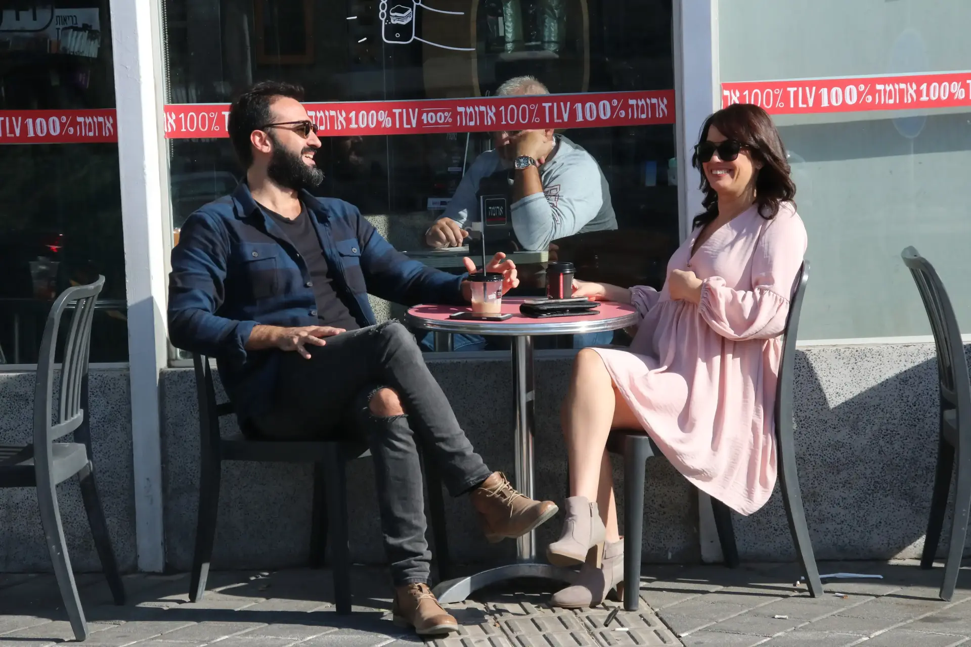 מועקה ממבט ראשון: רבאק, תנו לזוגות להיפרד כבר זה מזו