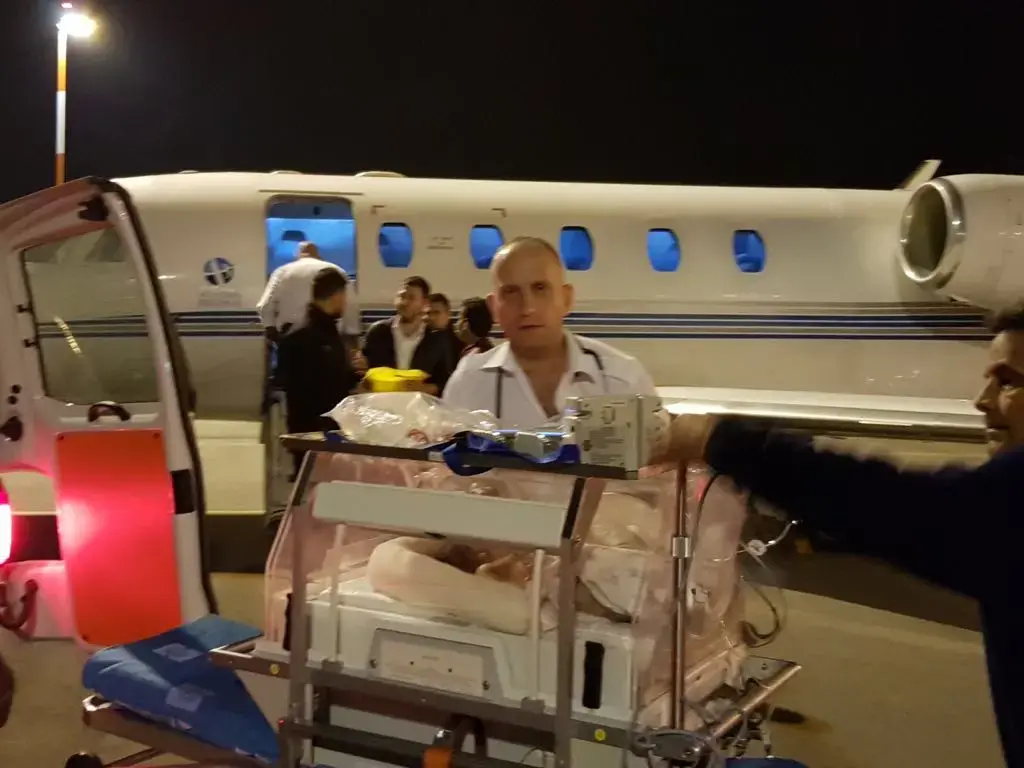 לבקשת הרשויות בקפריסין: תינוק סורי הובא לניתוח לב דחוף בישראל