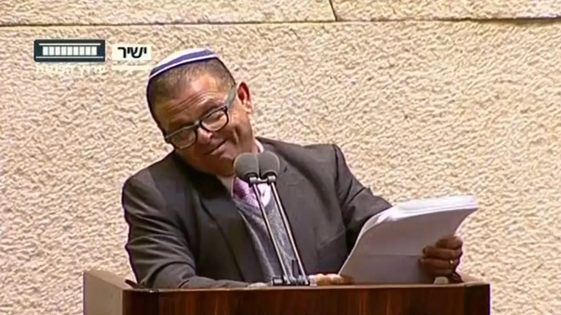 הקראת מגילה ונאום במרוקאית: יותר מ-15 שעות דיון בחוק ההמלצות