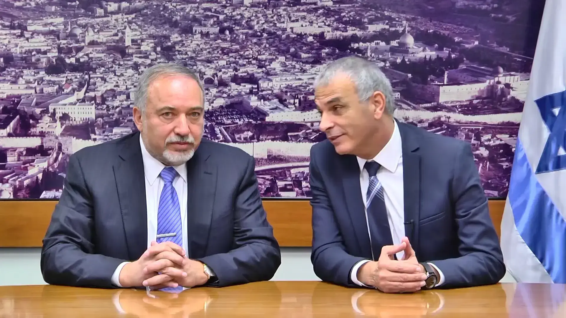 כחלון בישיבה על התקציב: "אני לא גזבר, הכסף מועבר לאוכלוסיות שנשכחו"