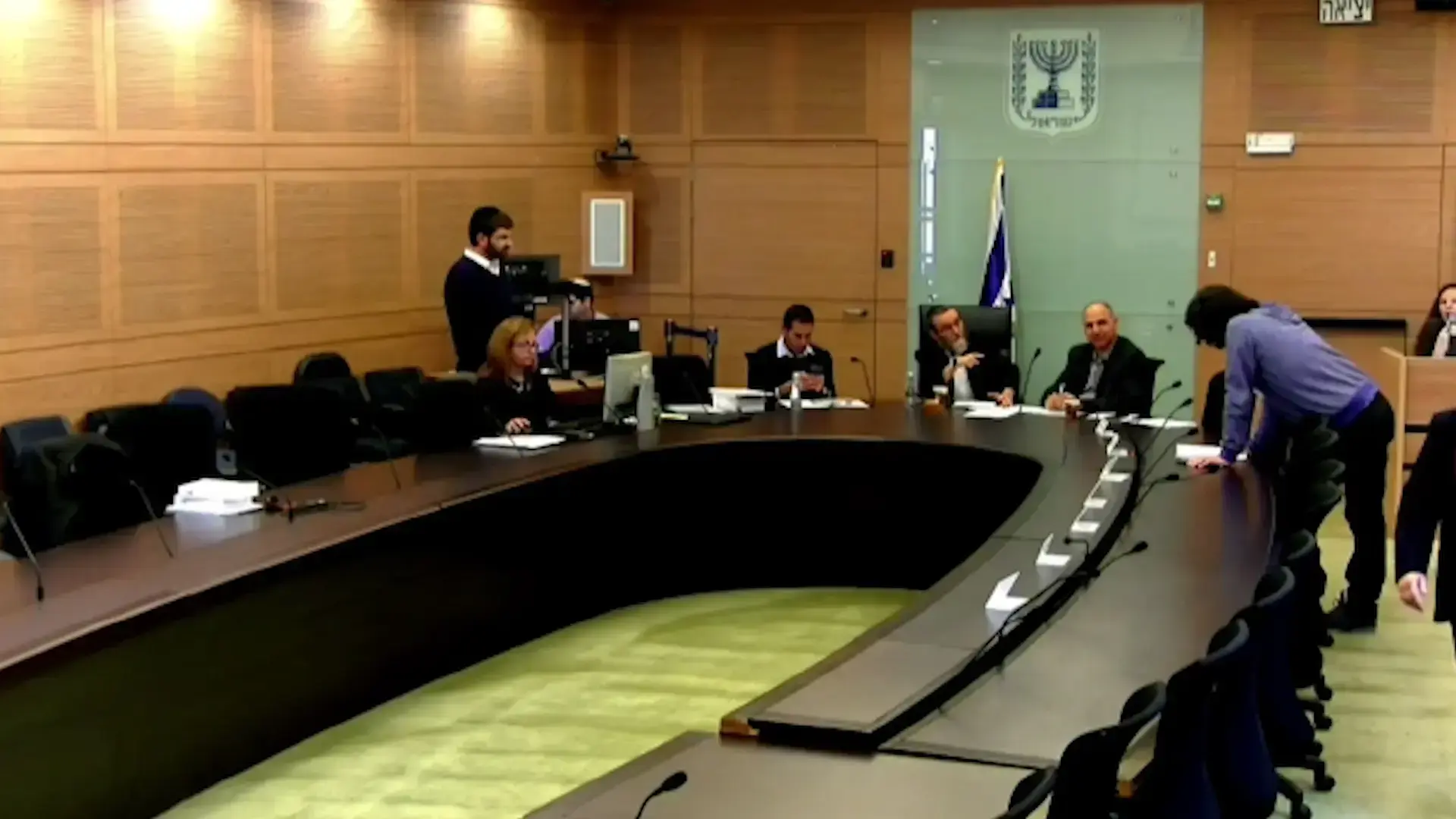 גפני משיב אש: "הפכנו לרוסיה; שהעיתונאים יחפשו את החברים שלהם"