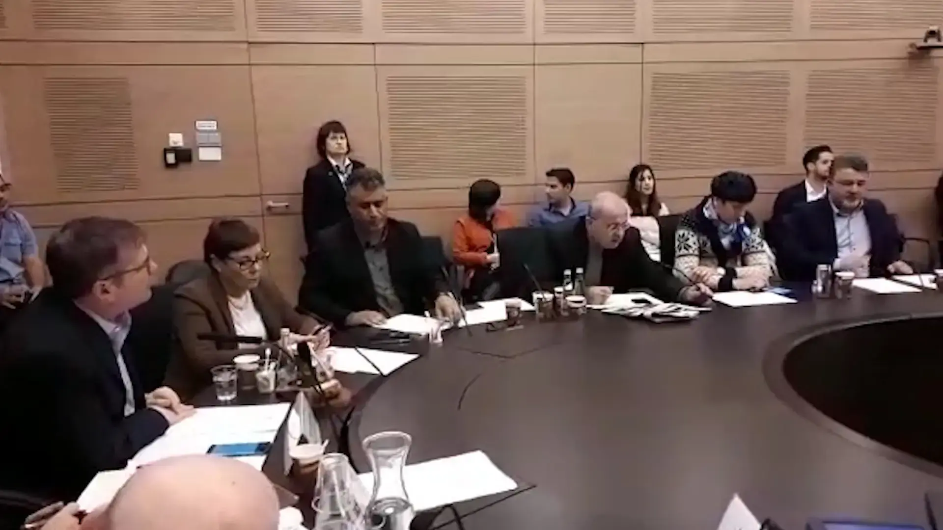 מהומה בדיון על איסור הטיסה עם ארגוני חרם: "נגד ח"כים ערבים"