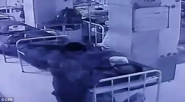 מפחיד: חטפה תינוק בן שש שעות מידיה של האם התשושה