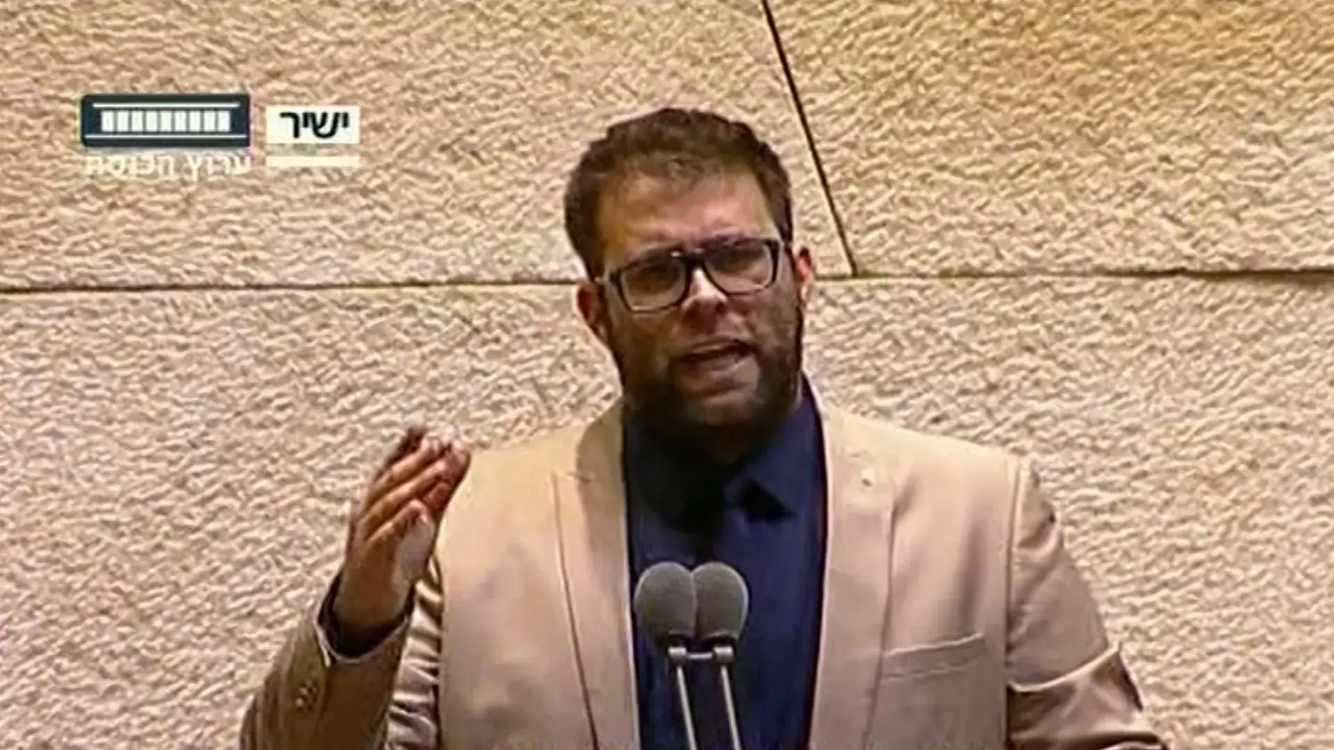 בנאומו האחרון במליאה: ח"כ חזן כינה את היו"ר אדלשטיין "סטלין"