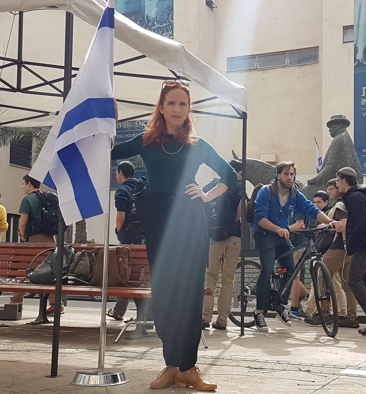 לשכה אלטרנטיבית, פוסטר ונאום מול אולם ריק: מחאת הח"כים המורחקים